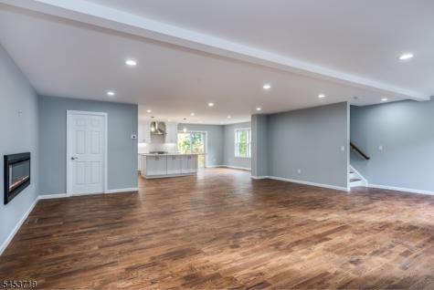 5 Stanley Way Wanaque NJ 07465