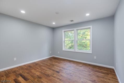 5 Stanley Way Wanaque NJ 07465