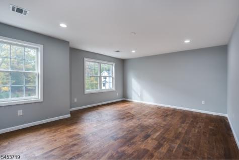 5 Stanley Way Wanaque NJ 07465