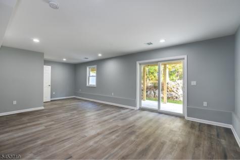 5 Stanley Way Wanaque NJ 07465