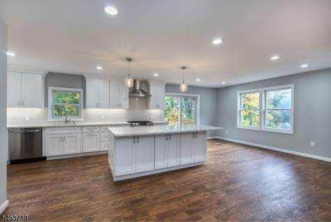 5 Stanley Way Wanaque NJ 07465