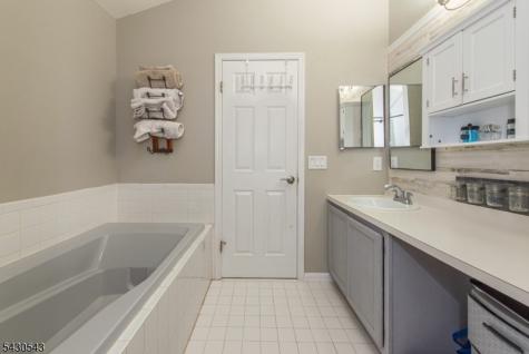 3 Freedom Court Montville NJ 07045