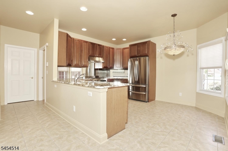 28 Turnberry Lane Hardyston NJ 07419