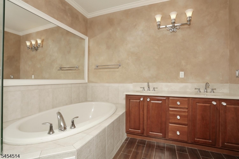 28 Turnberry Lane Hardyston NJ 07419