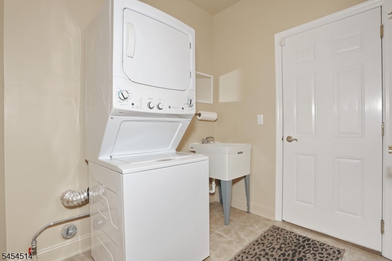 28 Turnberry Lane Hardyston NJ 07419