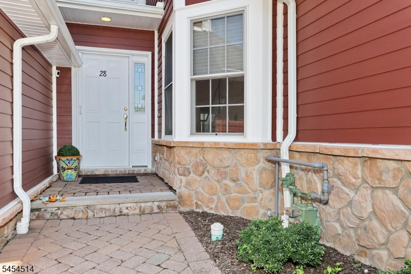 28 Turnberry Lane Hardyston NJ 07419