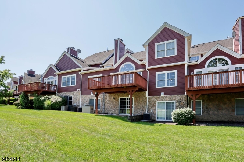 28 Turnberry Lane Hardyston NJ 07419