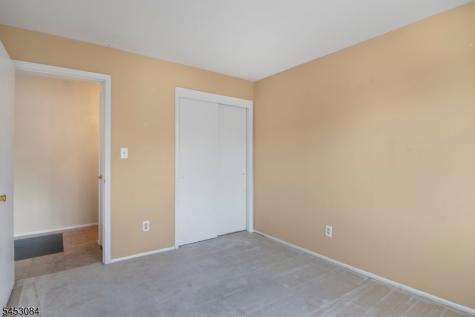 252 Drake Lane Roxbury NJ 07852