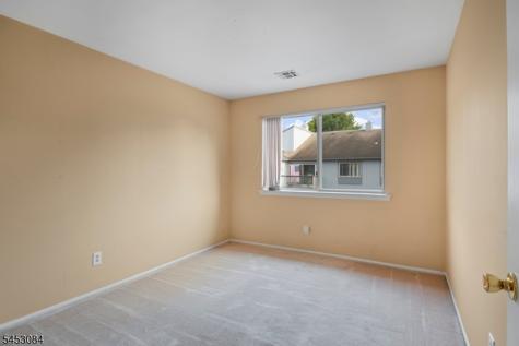 252 Drake Lane Roxbury NJ 07852