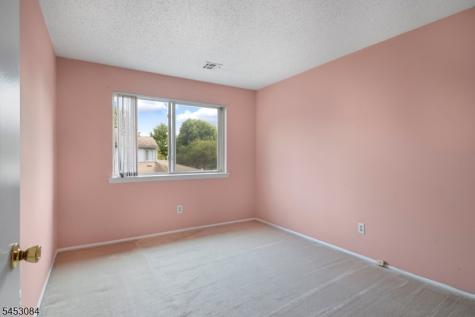 252 Drake Lane Roxbury NJ 07852
