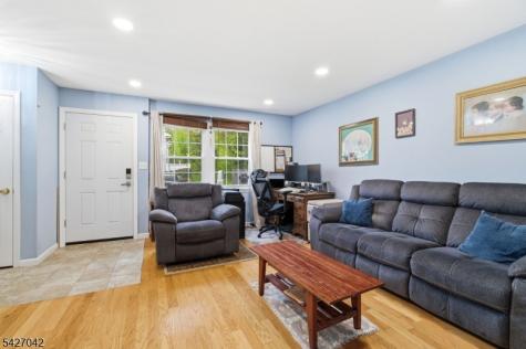 82 Cliffwood Avenue Aberdeen NJ 07721