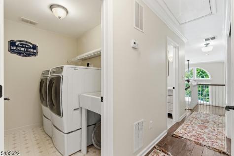 18 Birchwood Lane North Haledon NJ 07508