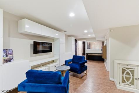 18 Birchwood Lane North Haledon NJ 07508