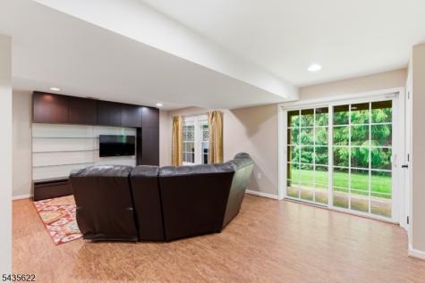 18 Birchwood Lane North Haledon NJ 07508