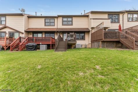 37 Chelsea Circle Raritan NJ 08822