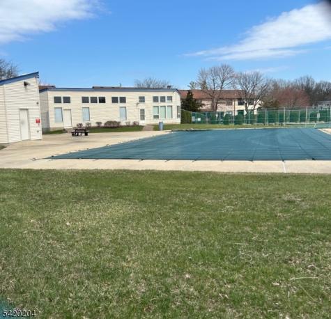 37 Chelsea Circle Raritan NJ 08822