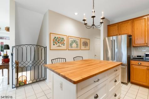18 Loft Drive Bridgewater NJ 08836