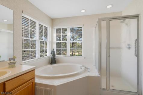 18 Loft Drive Bridgewater NJ 08836