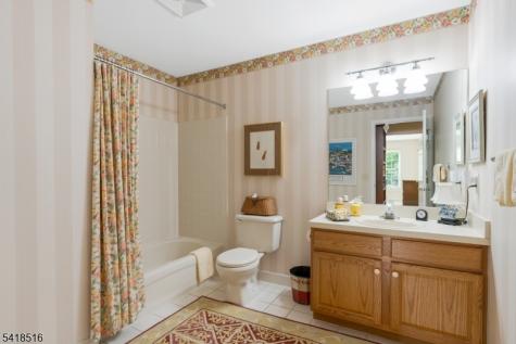 18 Loft Drive Bridgewater NJ 08836