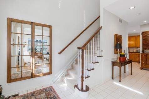 18 Loft Drive Bridgewater NJ 08836