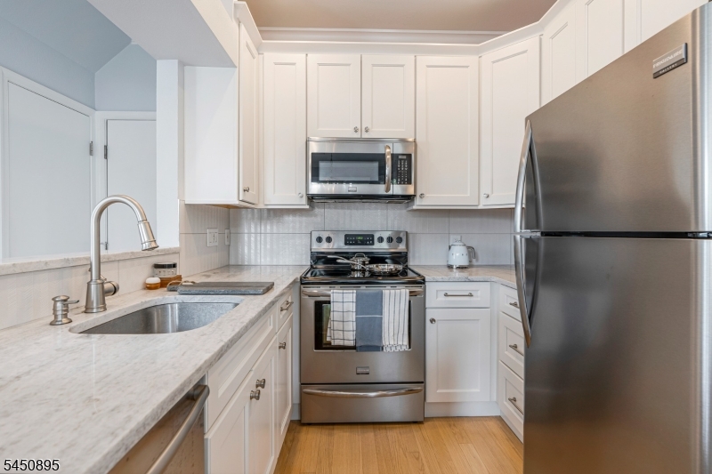 1 Teal Lane Bedminster NJ 07921
