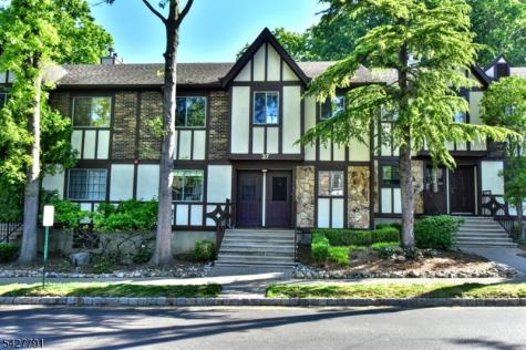 3707 Mark Twain Way Mahwah NJ 07430