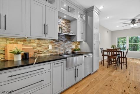 33 Four Oaks Road Bedminster NJ 07921