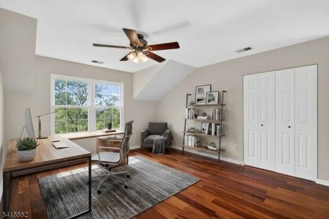 33 Four Oaks Road Bedminster NJ 07921