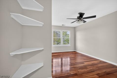 33 Four Oaks Road Bedminster NJ 07921