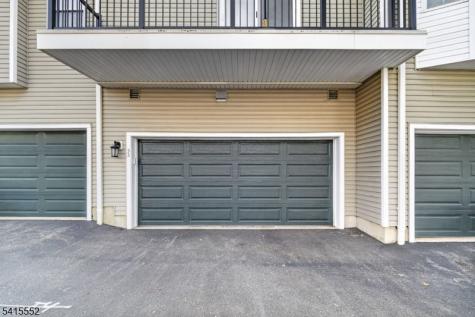 33 Four Oaks Road Bedminster NJ 07921