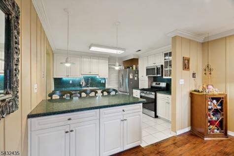 118 Coppertree Court Edison NJ 08820