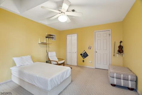 118 Coppertree Court Edison NJ 08820