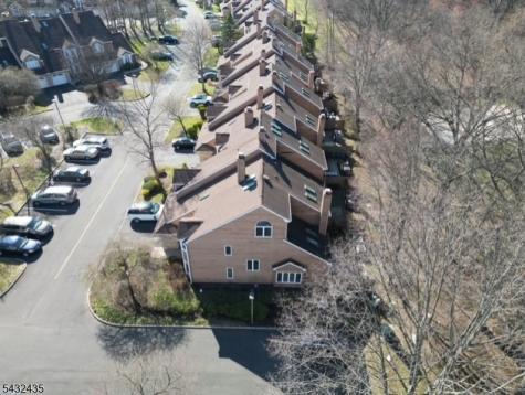118 Coppertree Court Edison NJ 08820