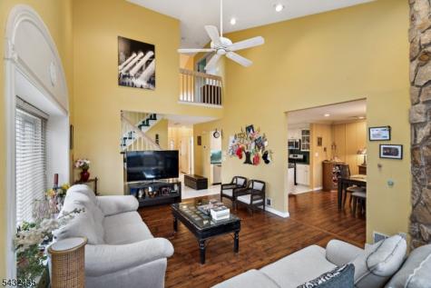 118 Coppertree Court Edison NJ 08820