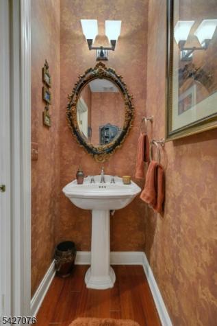 18 Mackenzie Lane Denville NJ 07834