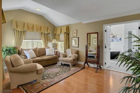 18 Mackenzie Lane Denville NJ 07834