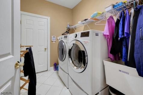 18 Mackenzie Lane Denville NJ 07834