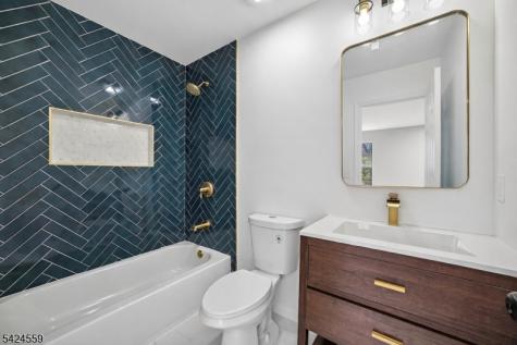 3 Amy Court Lebanon NJ 08833