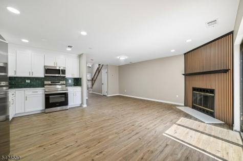 3 Amy Court Lebanon NJ 08833