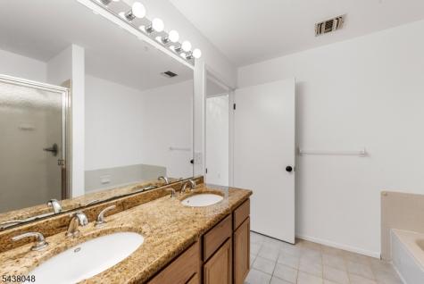 129 Autumn Court Roxbury NJ 07852