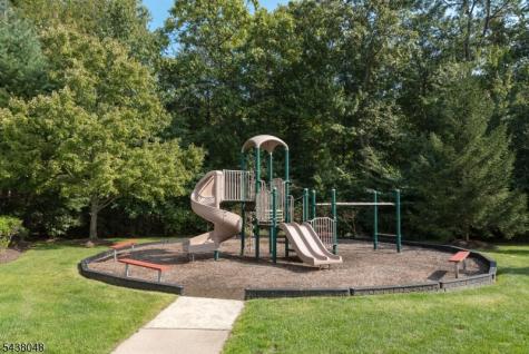 129 Autumn Court Roxbury NJ 07852