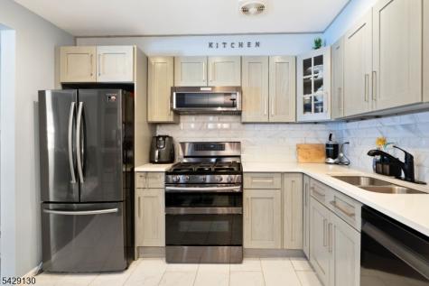 398 Hoover Avenue Bloomfield NJ 07003