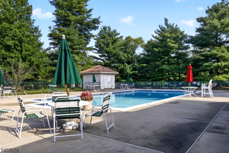 32 Crabapple Lane Franklin NJ 08823