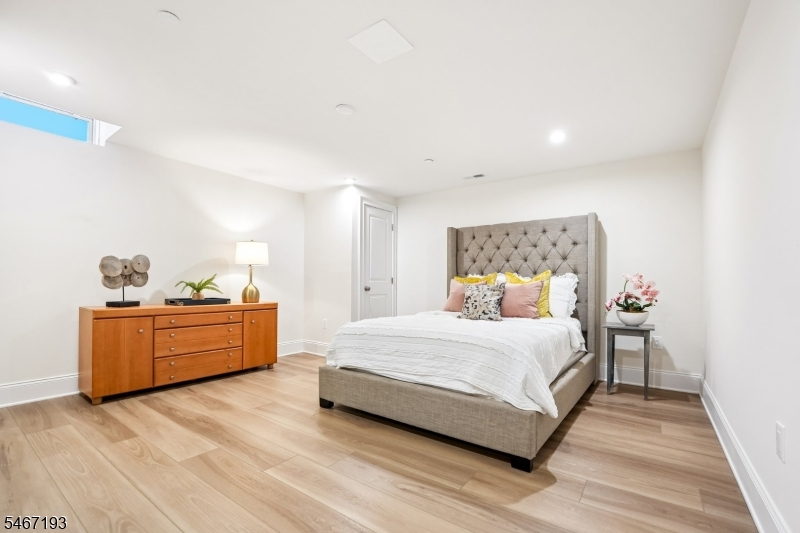 6 Concord Court Warren NJ 07059