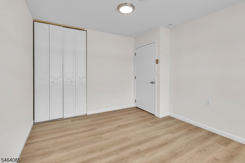 32 Yorkshire Court Manchester NJ 08759