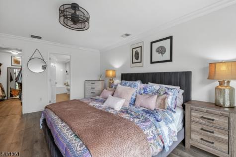 712 Firethorn Drive Union NJ 07083
