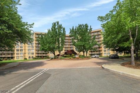 10 Smith Manor Boulevard West Orange NJ 07052