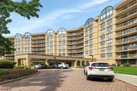 10 Smith Manor Boulevard West Orange NJ 07052