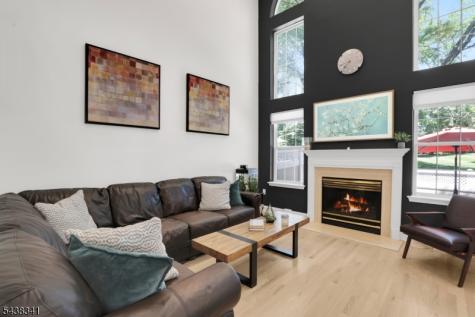 10 Raleigh Court Bernards NJ 07920