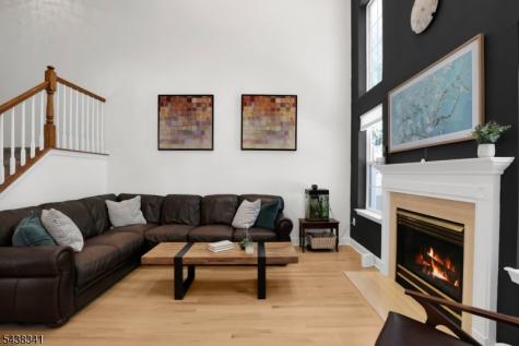 10 Raleigh Court Bernards NJ 07920